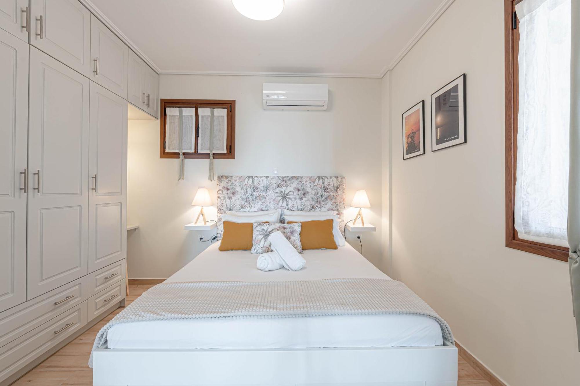 Paralio Astros Beachfront Suites ซิโรปิกาโด ภายนอก รูปภาพ