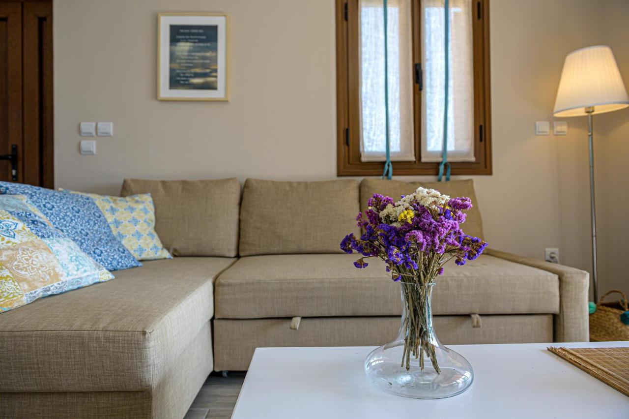 Paralio Astros Beachfront Suites ซิโรปิกาโด ภายนอก รูปภาพ