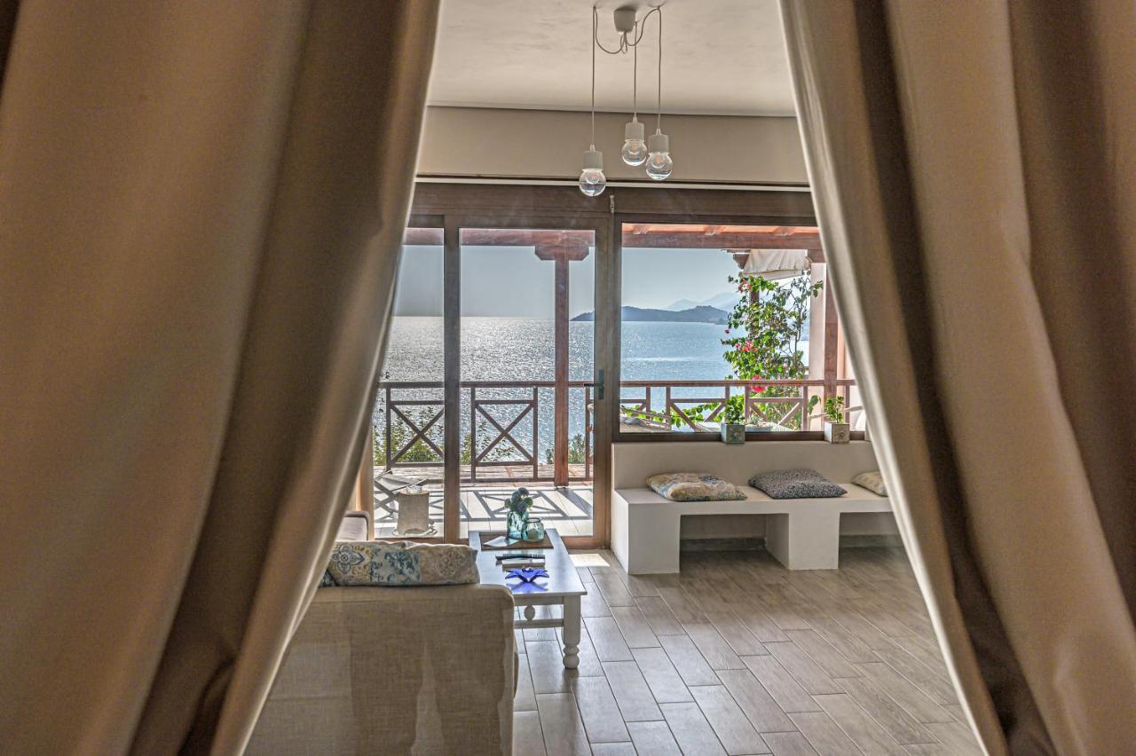 Paralio Astros Beachfront Suites ซิโรปิกาโด ภายนอก รูปภาพ