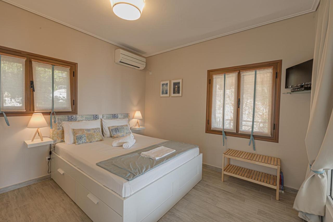 Paralio Astros Beachfront Suites ซิโรปิกาโด ภายนอก รูปภาพ